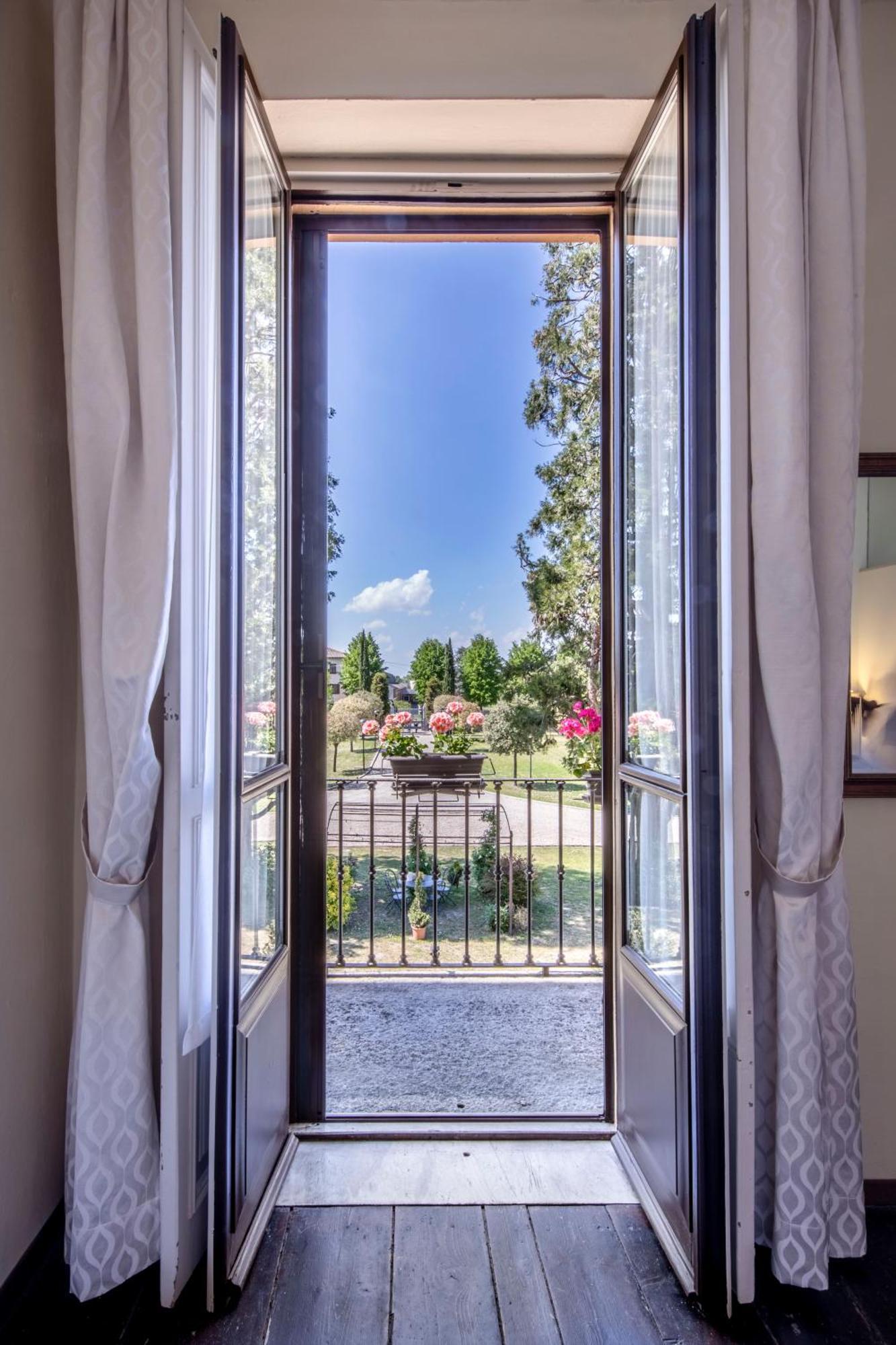 Hotel Villa Liberty Pontecurone Εξωτερικό φωτογραφία